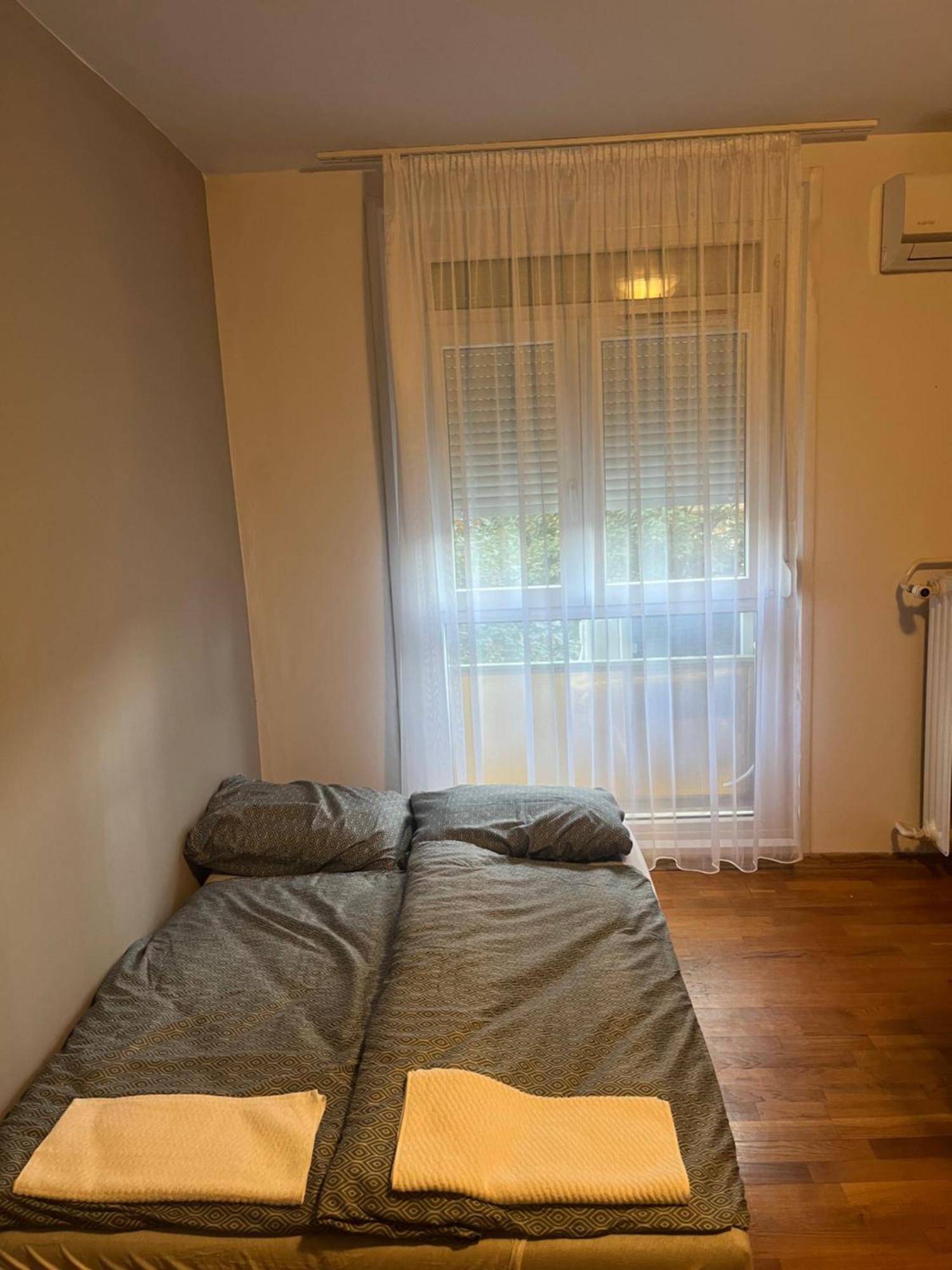 Leon Apartman Beci Exterior foto