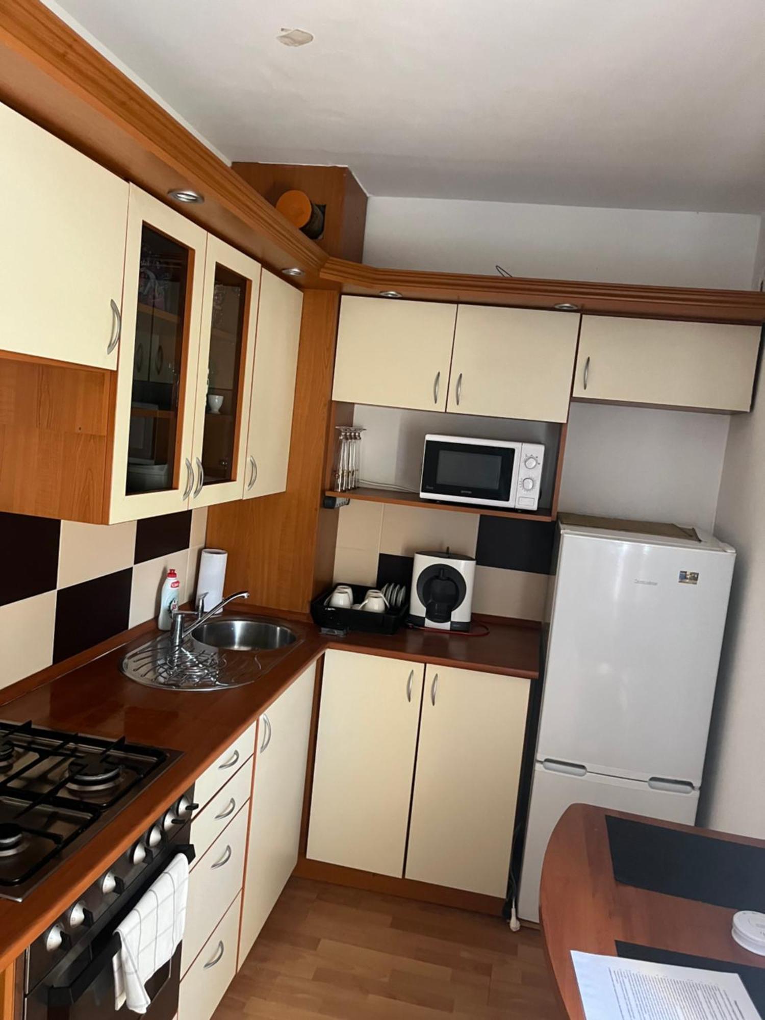 Leon Apartman Beci Exterior foto